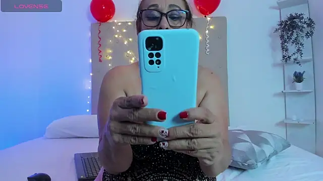 Angelaa ramirez online show from 13, 2, 2025