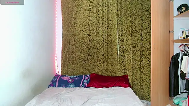 femboykeene online show from 18, 10, 2025