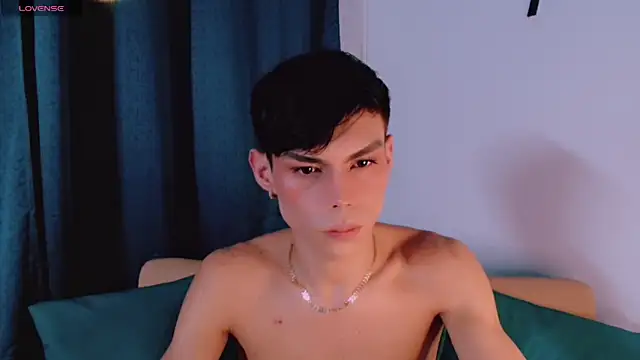 femboykeene online show from 8, 1, 2025