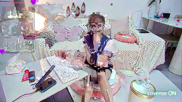 Feifei-cn online show from 18, 11, 2025