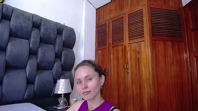 Snapshot of fulfill_fantasies1 chatting on 25, 4, 2026 fulfill fantasies1 online show from 25, 4, 2026