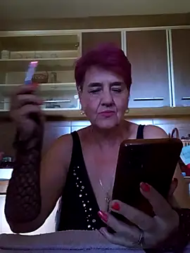 Snapshot of Ely_Elenita chatting on 10, 7, 2026 Ely Elenita online show from 10, 7, 2026