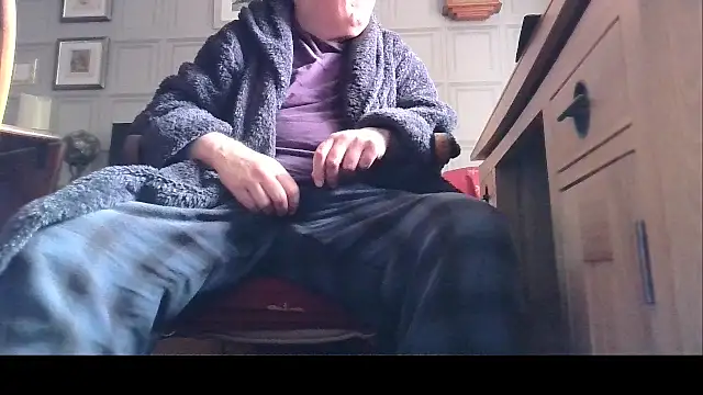 Snapshot of Adamdaddybear chatting on 22, 3, 2025 Adamdaddybear online show from 22, 3, 2025