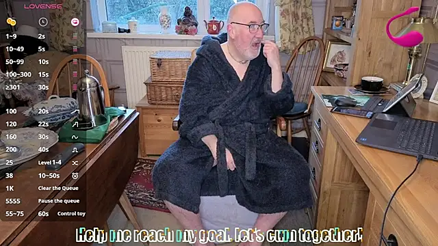 Adamdaddybear online show from 7, 1, 2026