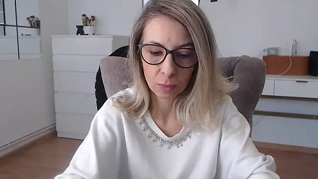 SukyGirl online show from 11, 2, 2025