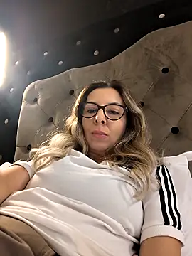 SukyGirl online show from 20, 2, 2026