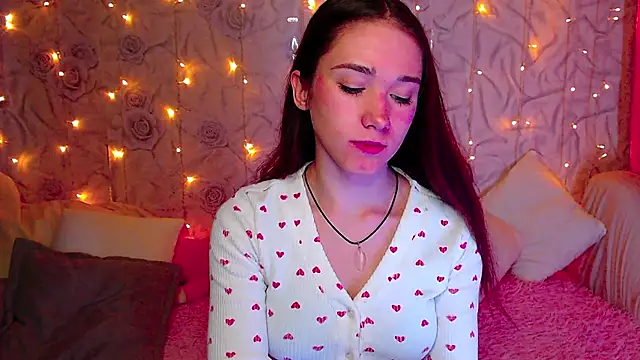 fluffy kitty  online show from 7, 10, 2025