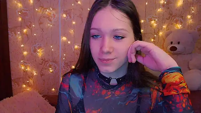 fluffy kitty  online show from 1, 3, 2026