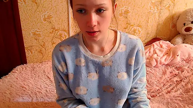 fluffy kitty  online show from 6, 3, 2026