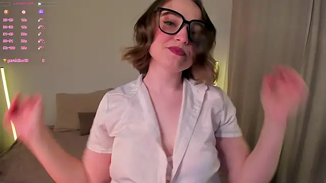 Snapshot of alysia_storm chatting on 27, 4, 2026 alysia storm online show from 27, 4, 2026