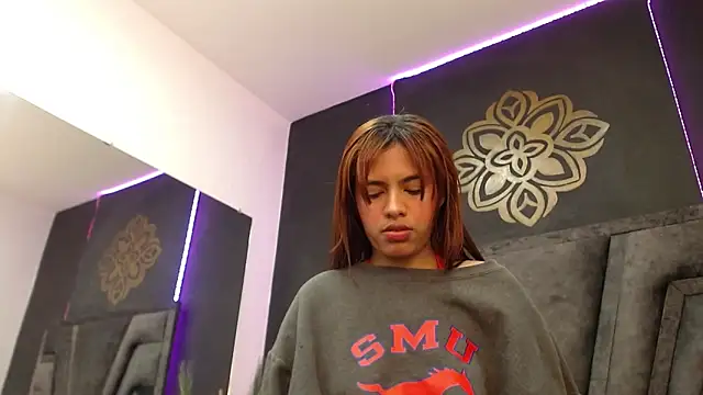 Snapshot of stefany_bro chatting on 21, 11, 2025 stefany bro online show from 21, 11, 2025