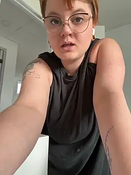 Sweetleeahxx online show from 20, 5, 2026