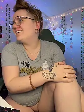 Sweetleeahxx online show from 12, 4, 2026