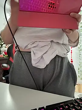 Sweetleeahxx online show from 28, 2, 2026