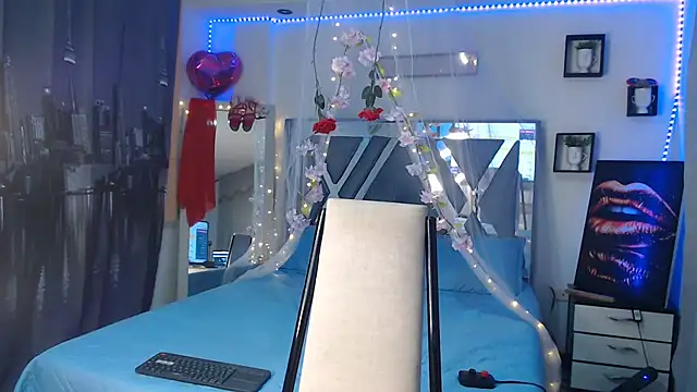 Miapeyton online show from 10, 9, 2025