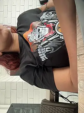 Miapeyton online show from 3, 10, 2025