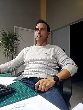 Lucas   81 online show from 6, 11, 2025