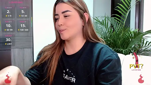 Lucia star   online show from 9, 11, 2025