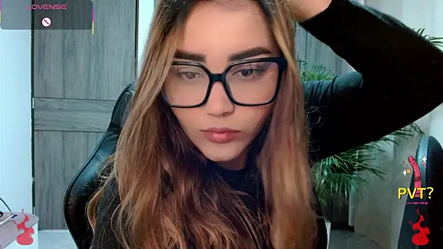 Lucia star   online show from 26, 2, 2026