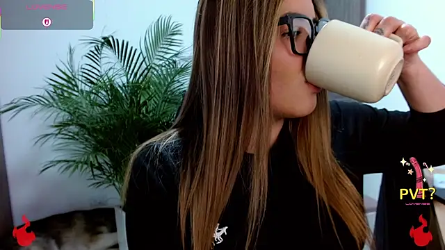 Lucia star   online show from 6, 3, 2026