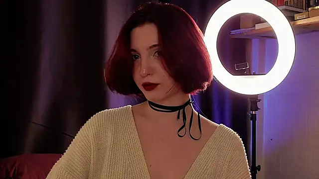 LisaVamp online show from 11, 11, 2025