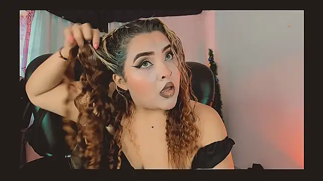 Agatha humidity online show from 18, 3, 2025
