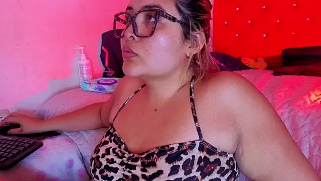 Snapshot of Agatha_humidity chatting on 27, 4, 2026 Agatha humidity online show from 27, 4, 2026