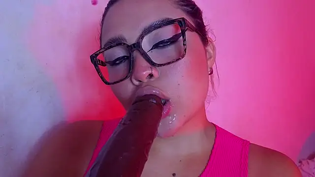 Snapshot of Agatha_humidity chatting on 4, 5, 2026 Agatha humidity online show from 4, 5, 2026
