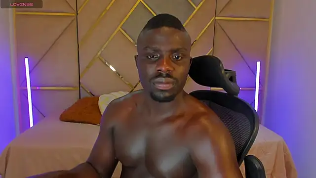 Latrellx7 online show from 19, 12, 2025