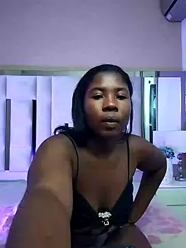 Snapshot of LaurennTyler chatting on 20, 12, 2024 LaurennTyler online show from 20, 12, 2024