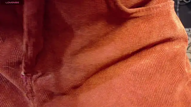 Snapshot of sweetdam12 chatting on 4, 11, 2025 sweetdam12 online show from 4, 11, 2025