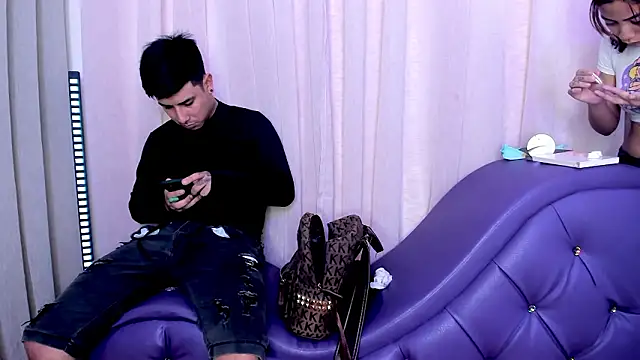 Yourslust  online show from 1, 3, 2026