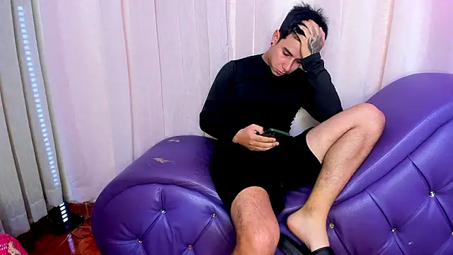 Yourslust  online show from 10, 3, 2026