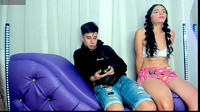 Yourslust  online show from 20, 11, 2025