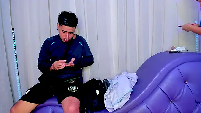 Yourslust  online show from 6, 1, 2026