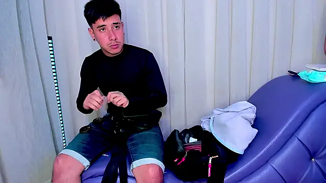 Yourslust  online show from 7, 1, 2026