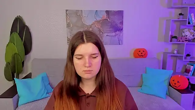 BonneyLove online show from 6, 11, 2025