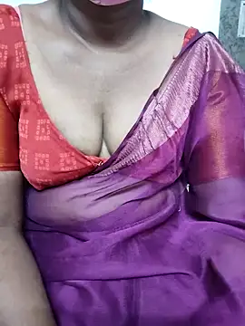 Snapshot of Indiandolly23 chatting on 18, 3, 2025 Indiandolly23 online show from 18, 3, 2025