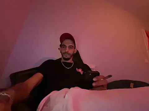 Rebeu313 online show from 12, 4, 2026