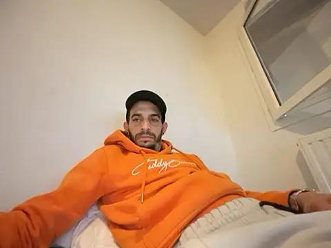 Snapshot of Rebeu313 chatting on 5, 11, 2025 Rebeu313 online show from 5, 11, 2025