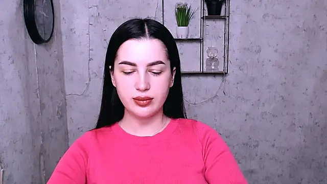 DivaKaily  online show from 27, 1, 2025