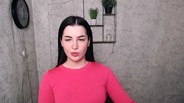 DivaKaily  online show from 6, 12, 2024
