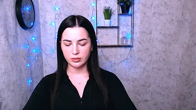DivaKaily  online show from 4, 2, 2025