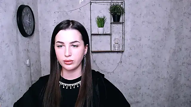 DivaKaily  online show from 2, 12, 2024