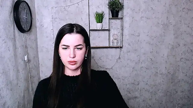 DivaKaily  online show from 4, 12, 2024