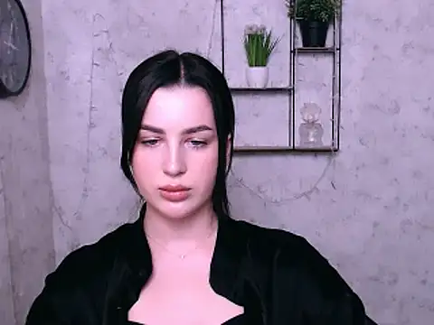 DivaKaily  online show from 19, 1, 2025