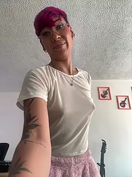 MiaMorgan  online show from 14, 4, 2026