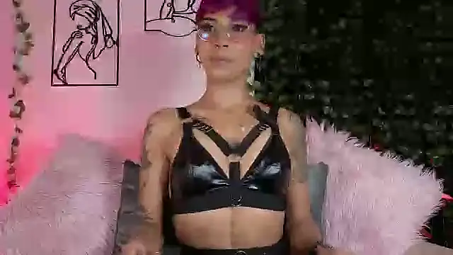 Snapshot of MiaMorgan_ chatting on 1, 10, 2025 MiaMorgan online show from 1, 10, 2025
