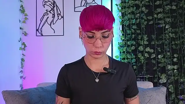 MiaMorgan  online show from 13, 2, 2026