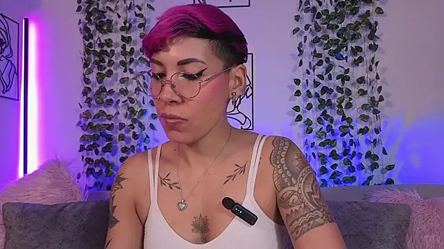 MiaMorgan  online show from 15, 3, 2026